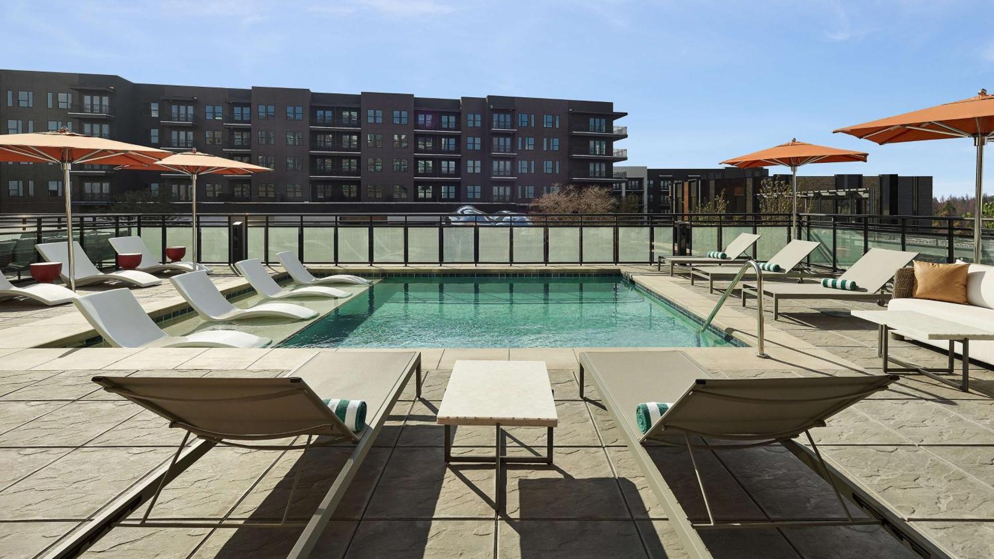 Hotel Lively On Oak City, Tapestry By Hilton
