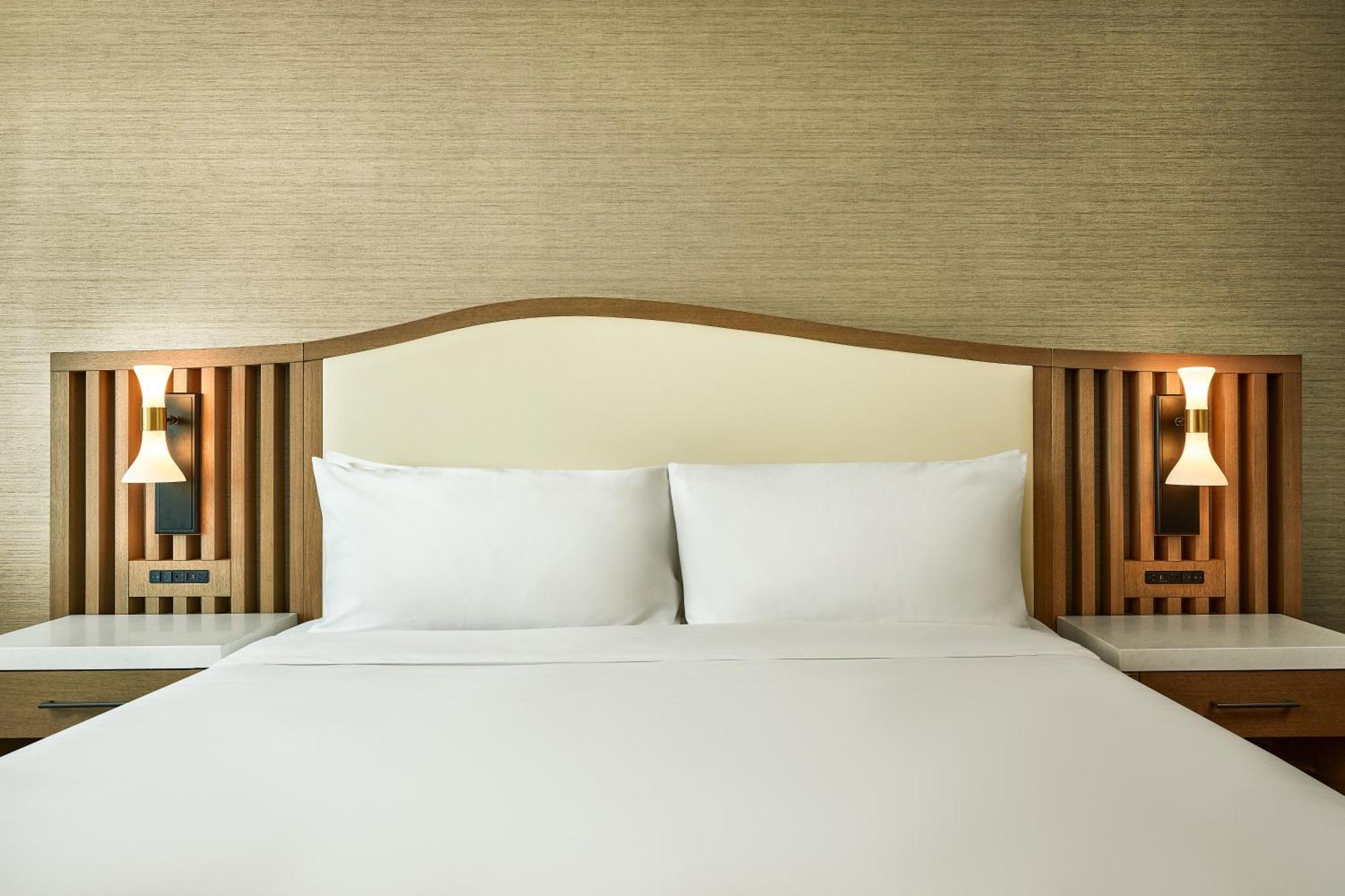 Lively On Oak City, Tapestry By Hilton