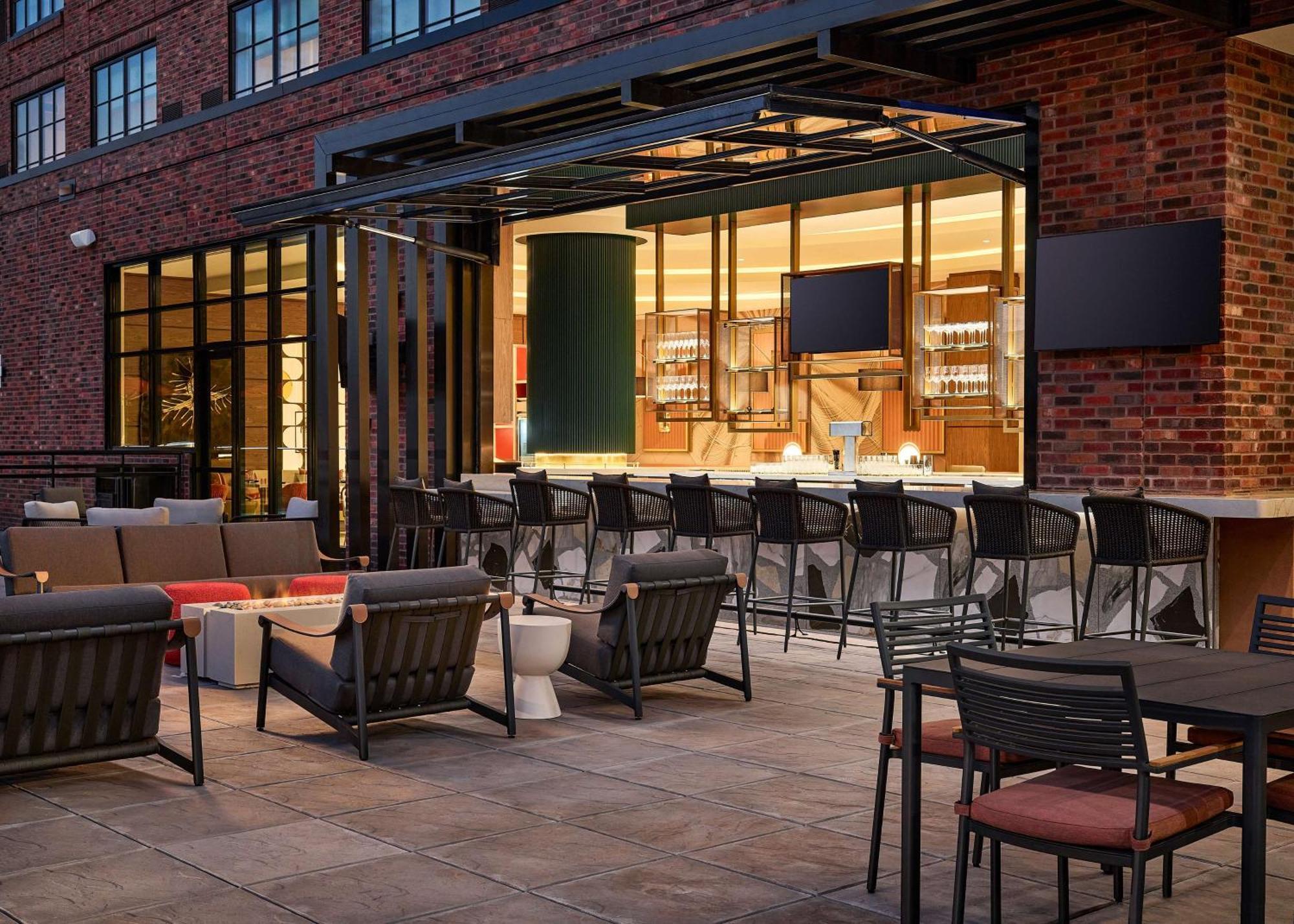 Lively On Oak City, Tapestry By Hilton Hotel