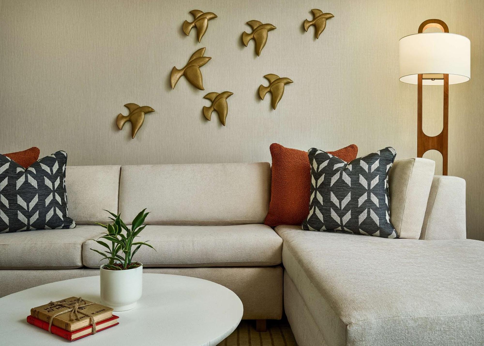 Lively On Oak City, Tapestry By Hilton 4*